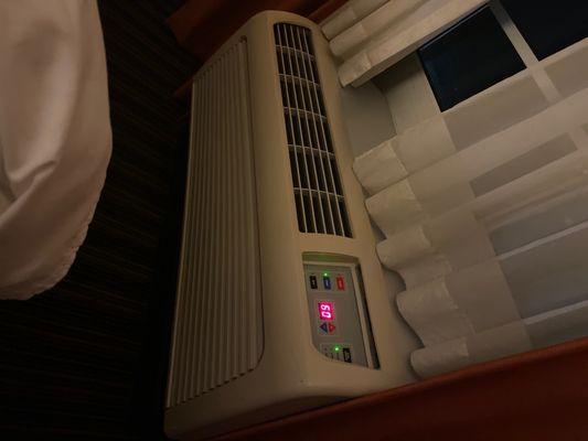 Broken A/C-- ghetto!