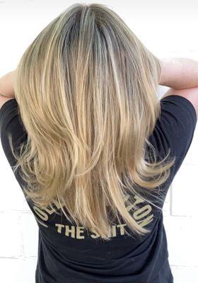 Perfect sunny blonde highlights by Irena