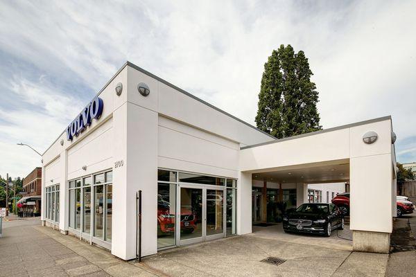 The showroom at Volvo Cars Seattle