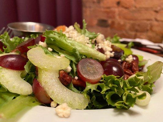 Salad with grapes apples and feta.