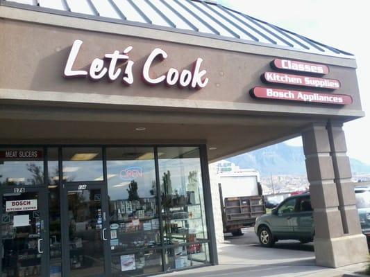 Let's Cook! Free cooking classes. Go to spoilthecook.com to see a schedule. Call (801) 224-1616 to sign up.