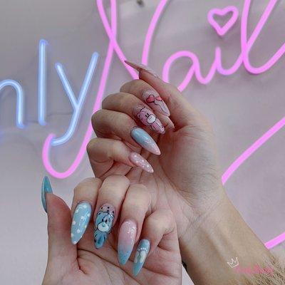 Gender reveal nails!