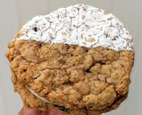 Whiskey Oatmeal Cream Pie from Blossom and Bee Bakery | @telephonesmoothie