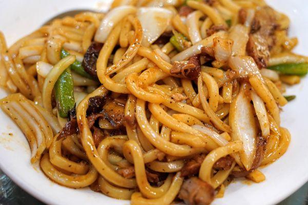 Stir-Fried Udon with BBQ Duck