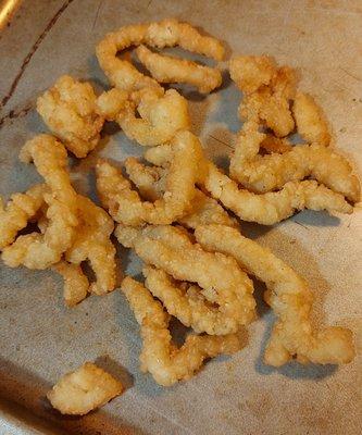 Fried clam appetizer $4.29, mostly breading, not worth the calories