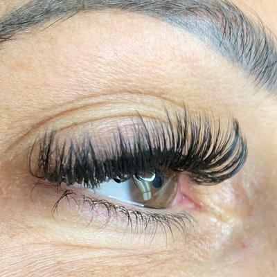 Volume Lashes