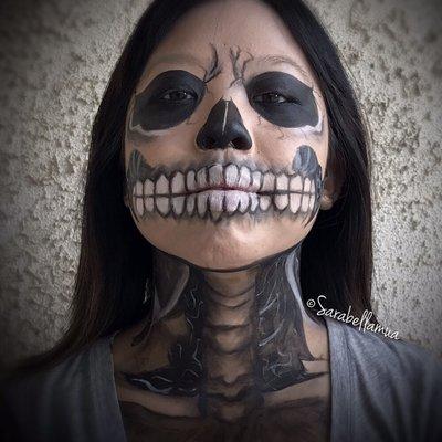 Skull makeup