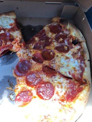 Medium Cheese Pizza Deal with pepperoni and garlic.