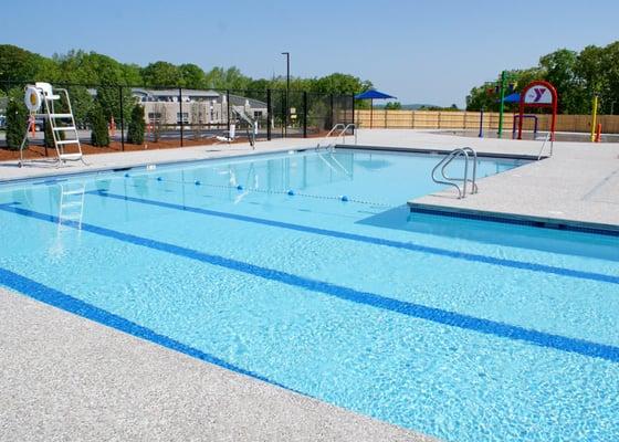 Outdoor Pool!
  http://www.ymcaofcm.org/locations/boroughs-family-branch/