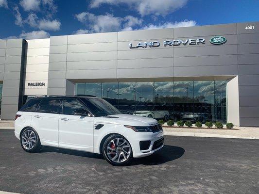 2019 Range Rover Sport tinted with Formulaone Pinnacle Ceramic for Land Rover of Raleigh!