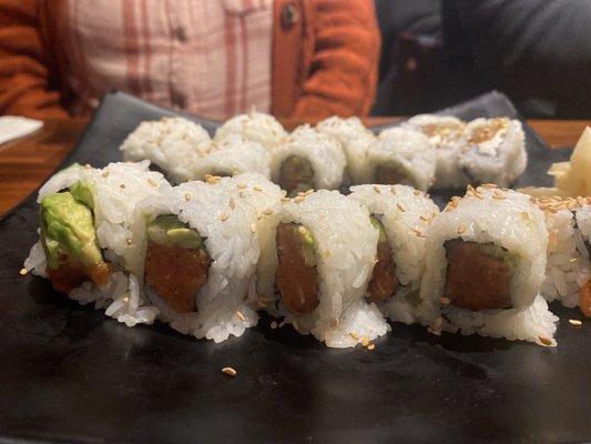 Spicy tuna roll