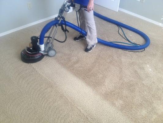 This bedroom - I had JUST cleaned with our Bissel Carpet cleaner!! Yes, that is the difference! Couldn't believe it.