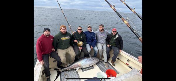 Tuna Hunter Fishing Charters