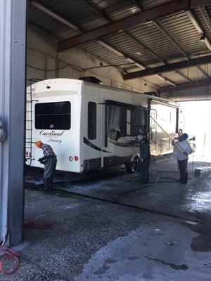 After many many miles, she finally get a good scrub'n. She's get'n pretty again!