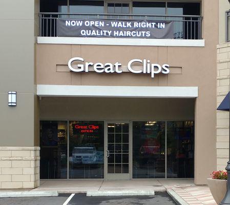 Great Clips salon on South Kings Drive in Charlotte