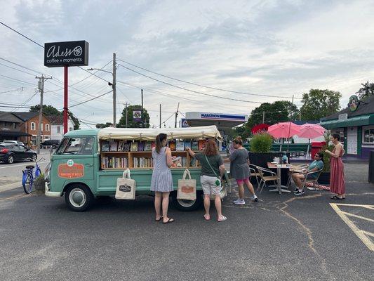 Book bus