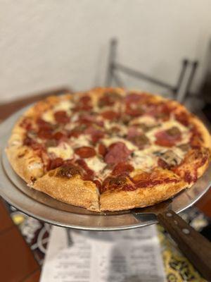 Viano's Pizza & Pasta