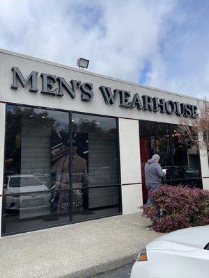 Men's Wearhouse