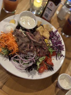 The amazing steak salad!