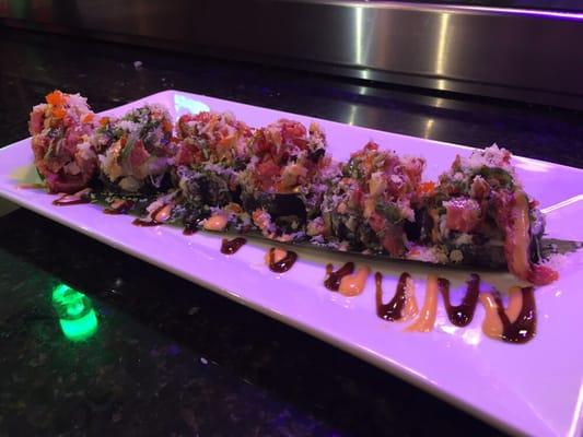 Come down to Mr. Tokyo and enjoy Father's Day with us ! We will be serving Father's Day Special Roll ! Don't miss !!!