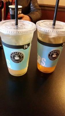 Sweetened iced green tea and black tea