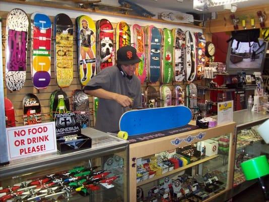 TONS OF SKATE GEAR /AND THE PERSONAL SERVICE YOU CANNOT GET FROM THE INTERNET