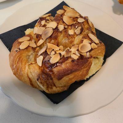 Almond Croissant