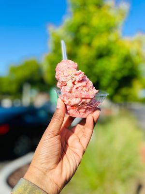 SMALL, Strawberry cheesecake chunk (lots of yummy cheesecake pieces in every bite)