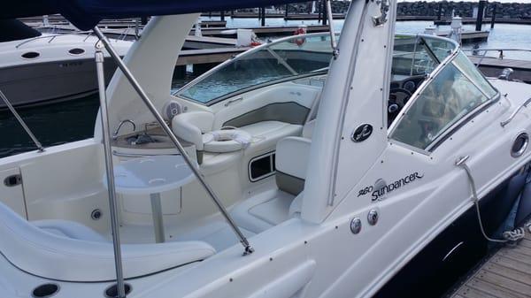 SeaRay Sundancer 260