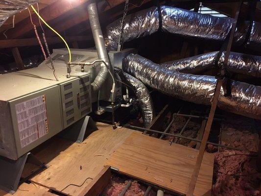 New installation gas furnace , evaporator, ducts and condenser