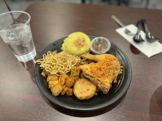 Nusa crispy chicken platter