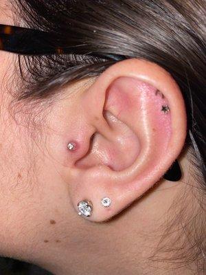 Tragus piercing