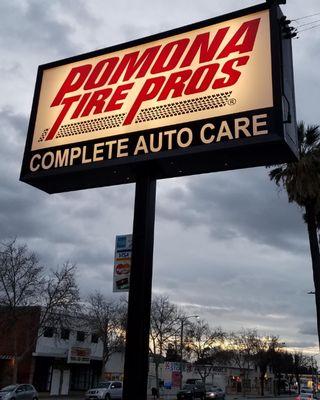 Pomona Tire Pros