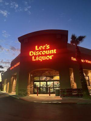 Lee's Discount Liquor