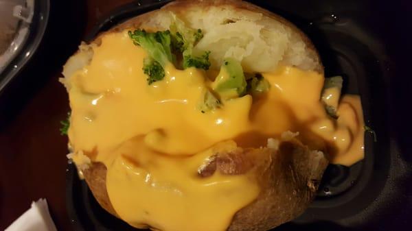 Baked potato with broccoli and cheese