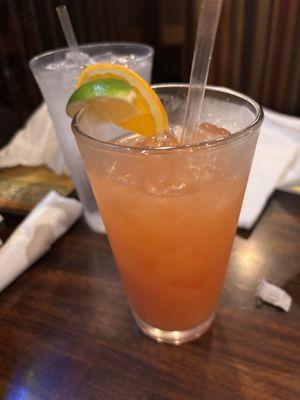 Bahama Mama cocktail