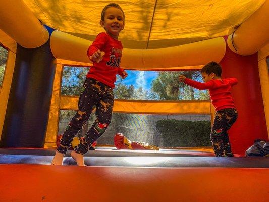 Boxing Ring with gloves