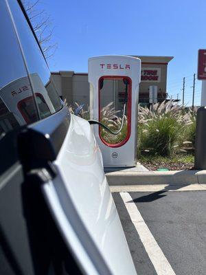 Tesla Supercharger - Davenport