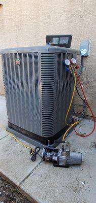 New AC units 4 ton.  Perfect for our family and delivery cool air very fast.. company recommended brand.