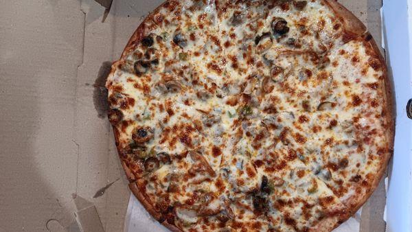 Lg Thin Crust Supreme (Added Extra Cheese) 5/5 OUTSTANDING Value. Now *THAT'S* Extra Cheese!!