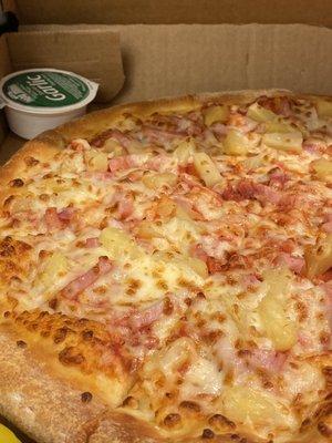 Pineapple and Canadian bacon medium pizza, perfect