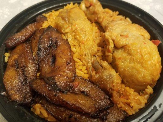 Close up on jolloff rice and chicken