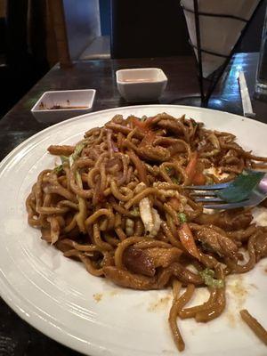 Chicken lo mein