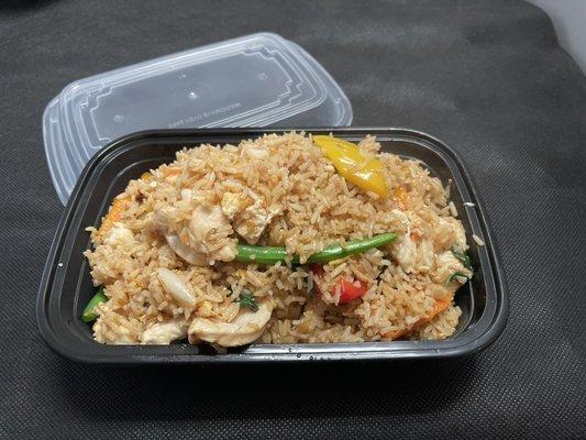 Basil fried rice with chicken