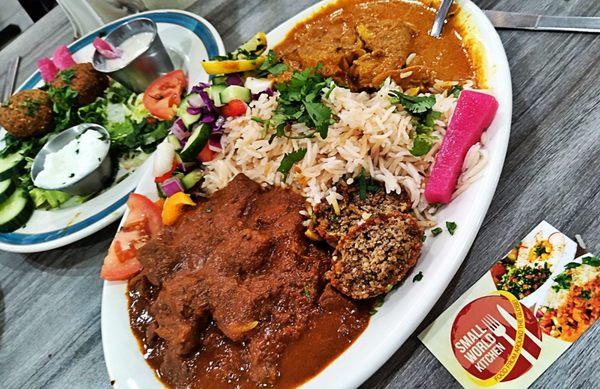 Lamb Curry on left, Rice n Chicken Curry right