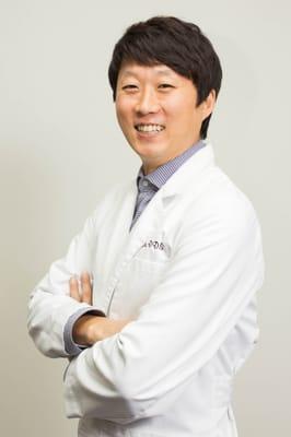 Dr. Joon Lee