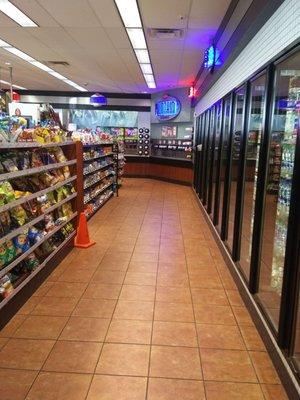 Nice clear open aisle