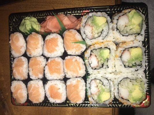 Maki combo but replaced tuna with salmon