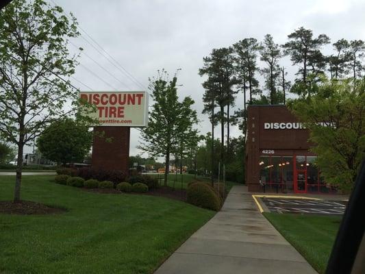 Entrance to discount tire.