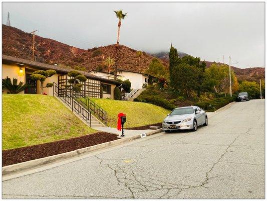 my fav parking spot with a good backdrop view. :D Hehehe! #streetparking #sammerrilltrail